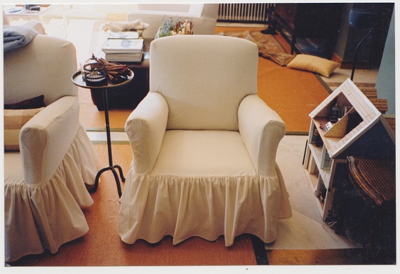 Funda a medida para sillón con volante fruncido